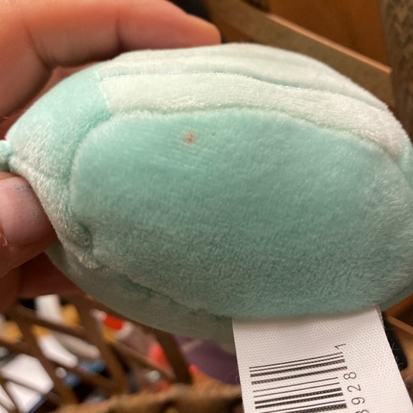 Squishmallows Defect Reina Squish 2 left wings butterfly clip NWT - Picture 4 of 6